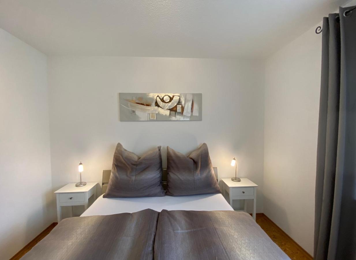Elviras Apartment Singen Quarto foto